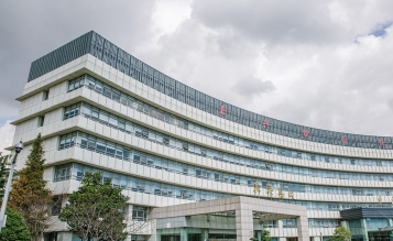 嘉興綜合保稅區(qū)興業(yè)路東側(cè)、大橋港南側(cè)、東巡邏通道西側(cè)、區(qū)和路北側(cè)。